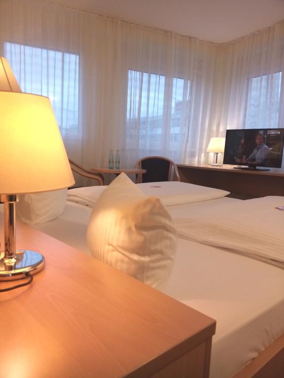 Central Hotel Winnenden Dış mekan fotoğraf