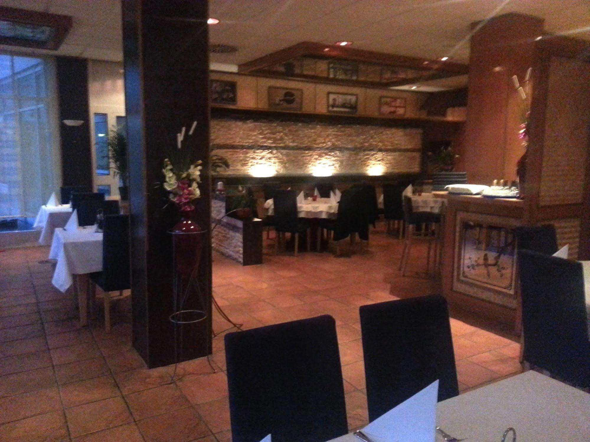 Central Hotel Winnenden Dış mekan fotoğraf