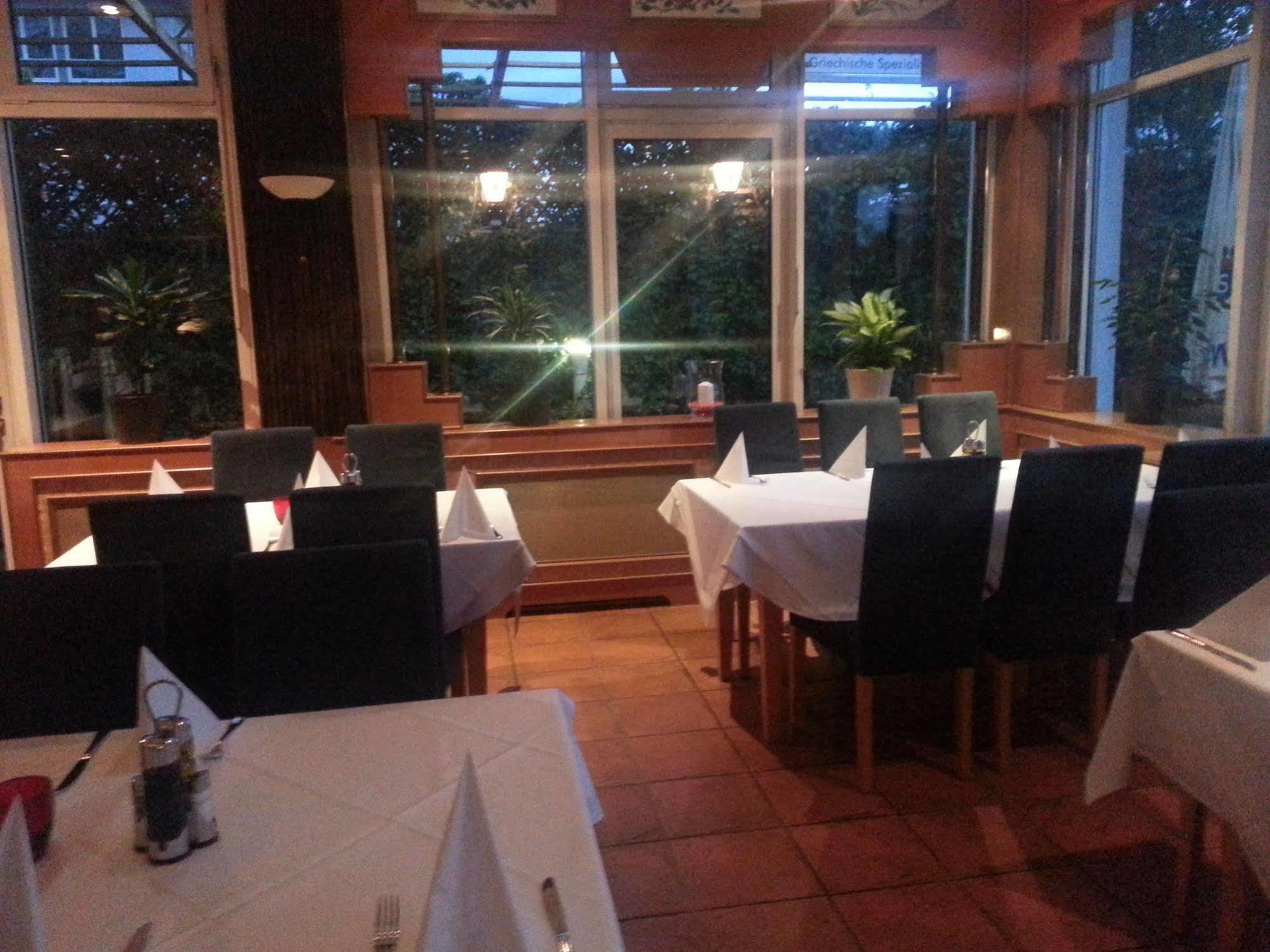 Central Hotel Winnenden Dış mekan fotoğraf