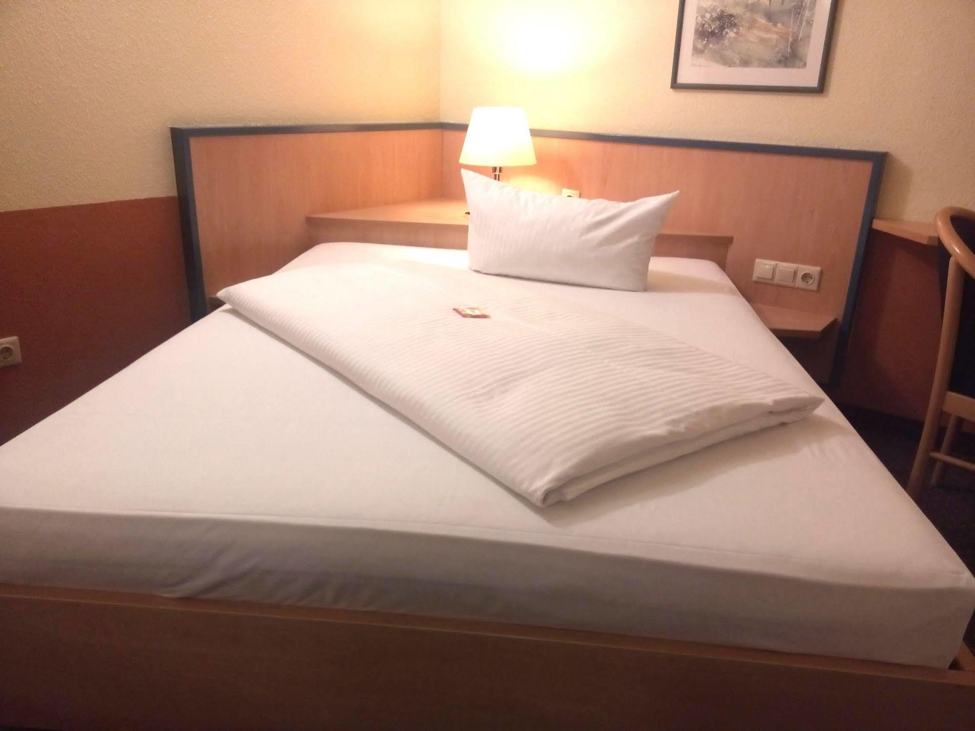 Central Hotel Winnenden Dış mekan fotoğraf