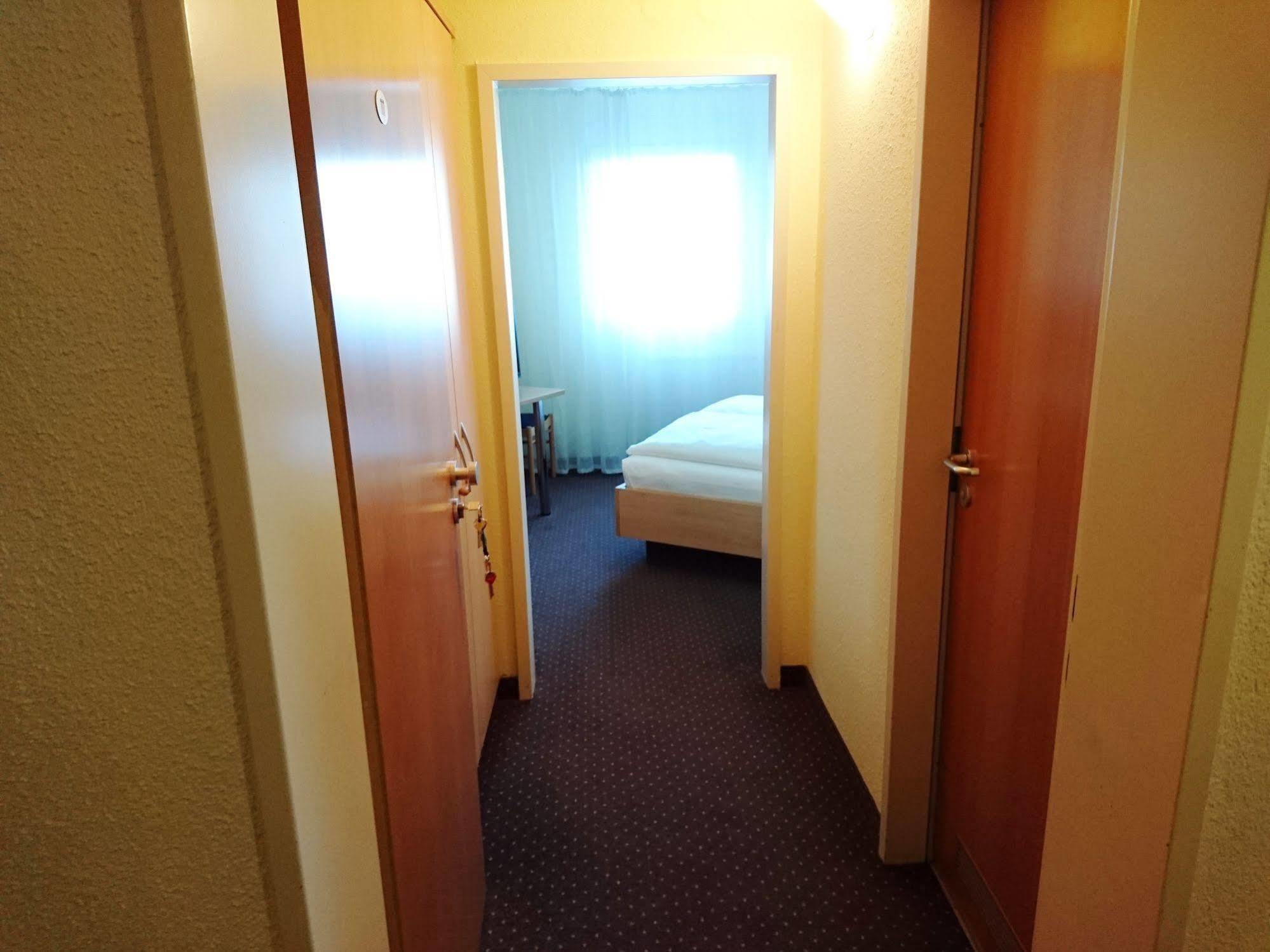 Central Hotel Winnenden Dış mekan fotoğraf