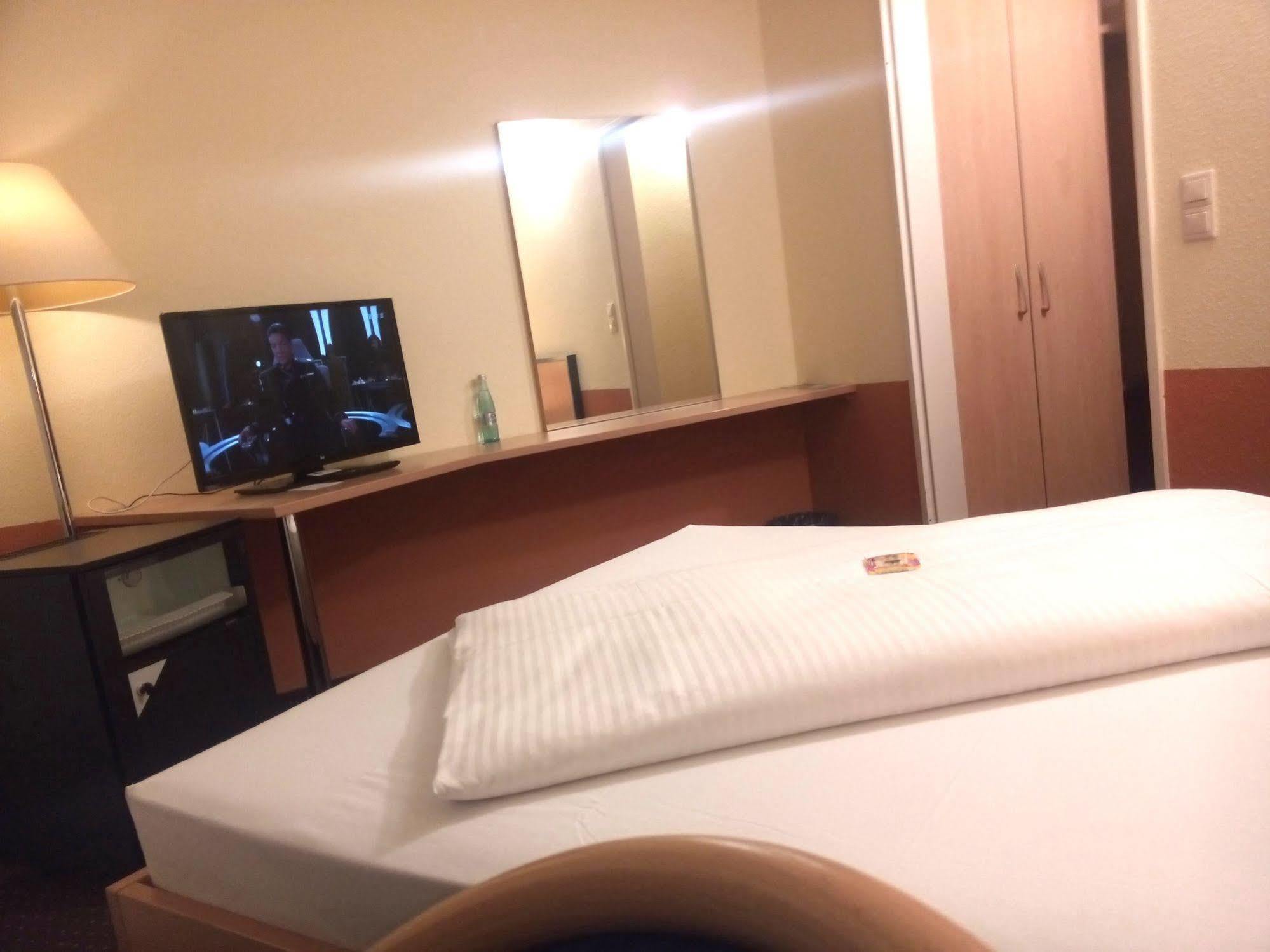 Central Hotel Winnenden Dış mekan fotoğraf
